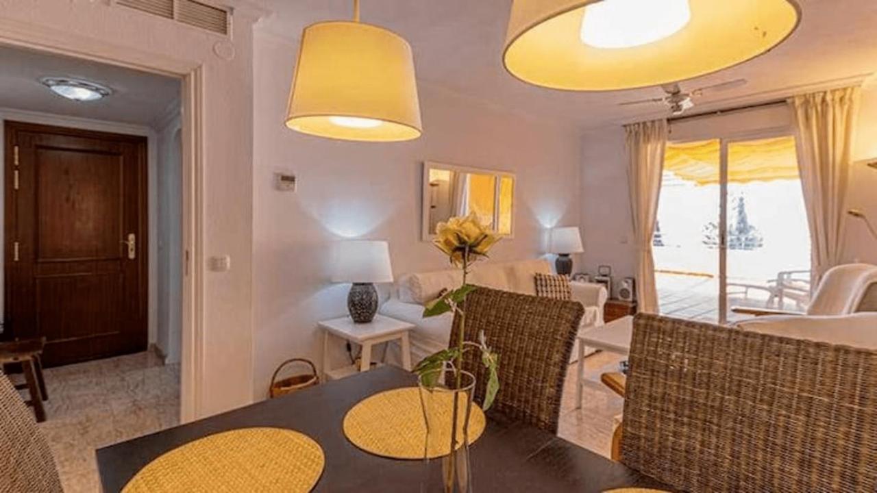 797 Holiday Rentals - Piso Para 4 Con Amplia Terraza Al Jardin Y Al Mar Benalmadena Ngoại thất bức ảnh