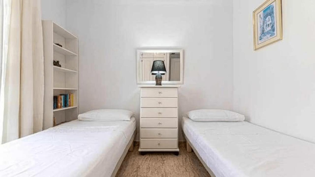 797 Holiday Rentals - Piso Para 4 Con Amplia Terraza Al Jardin Y Al Mar Benalmadena Ngoại thất bức ảnh