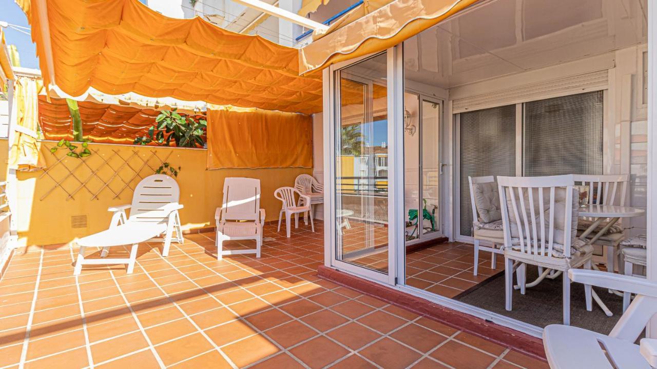 797 Holiday Rentals - Piso Para 4 Con Amplia Terraza Al Jardin Y Al Mar Benalmadena Ngoại thất bức ảnh